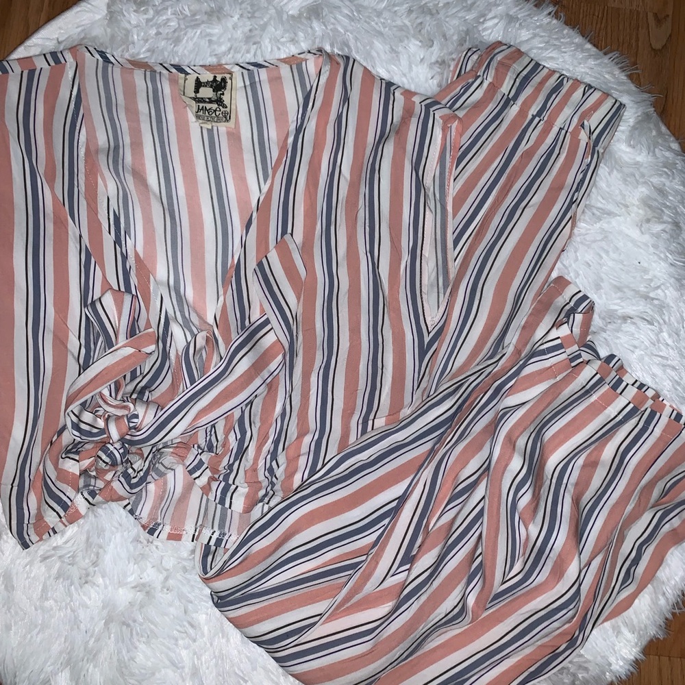 Beach outfit - relaxed striped two piece set!
